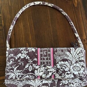 Retired Vera Bradley Knot Just a Clutch Imperial Toile Pattern